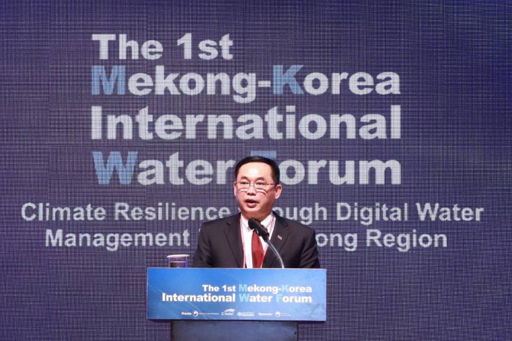 รมต.อนุชา เยือนเกาหลีใต้ ร่วมเวทีบริหารจัดการน้ำ MKWF ครั้งแรก สานความร่วมมือน้ำโขง-น้ำฮันเร่งฟื้นฟูความสมบูรณ์ลุ่มน้ำในภูมิภาค