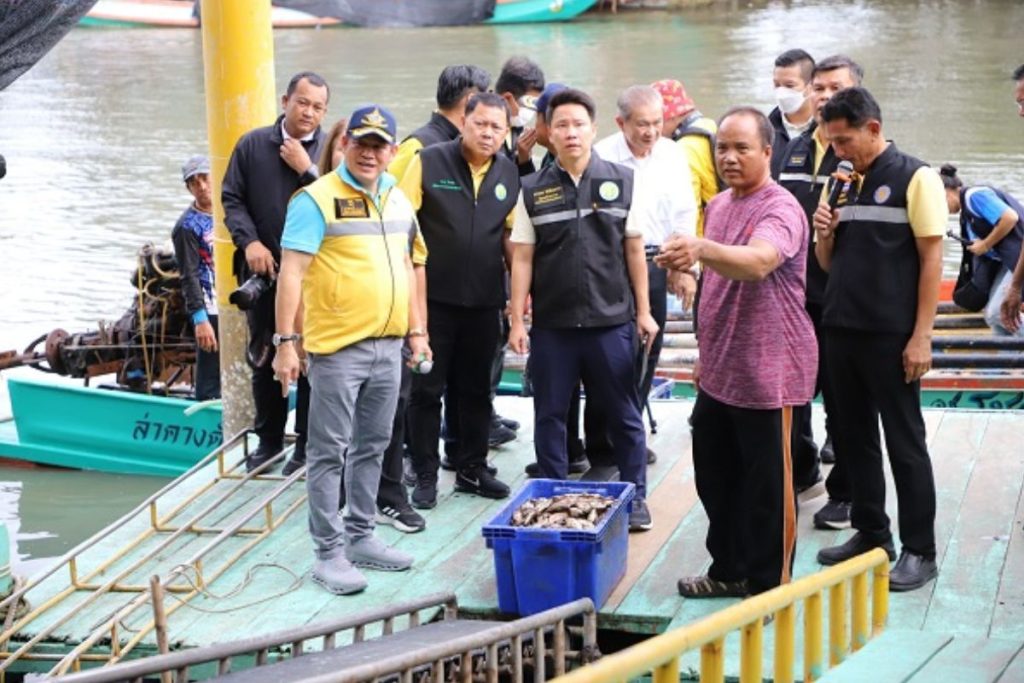รมว.ธรรมนัส ลงพื้นที่สมุทรสาคร รับข้อเสนอ 9 มาตรการ จากสมาคมการประมงแห่งประเทศไทย เร่งแก้ไขปัญหาการแพร่ระบาดของปลาหมอคางดำ