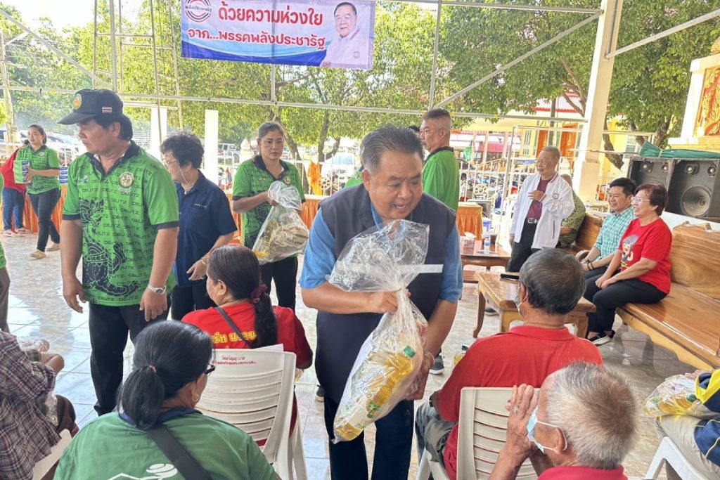 “สส.วรโชติ” เผย “พล.อ.ประวิตร” มอบถุงยังชีพเยียวยาชาวเพชรบูรณ์เบื้องต้น หลังน้ำป่าไหลหลากทำบ้านเรือนประชาชนเสียหายจำนวนมาก