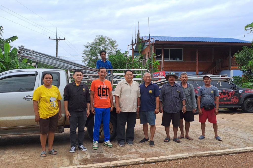 “วรโชติ” เผย ลงพื้นที่ ต.ดงขุย แจกกระสอบทรายเตรียมรับมือน้ำเริ่มท่วมแล้ว หลังฝนตกหนักต่อเนื่อง หวั่น ชาวบ้านกว่า 1,200 ครัวเรือนจะเดือดร้อนหนัก